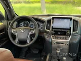 Toyota Land Cruiser VXR 2019